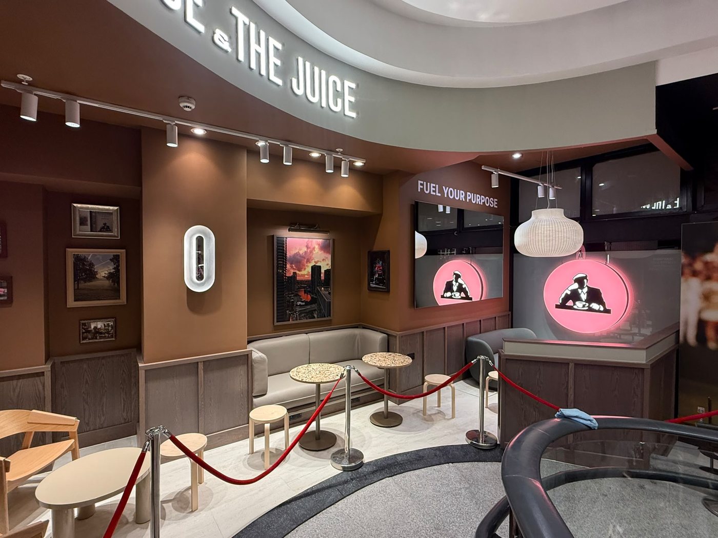 Joe & The Juice Arnotts — finished seating area